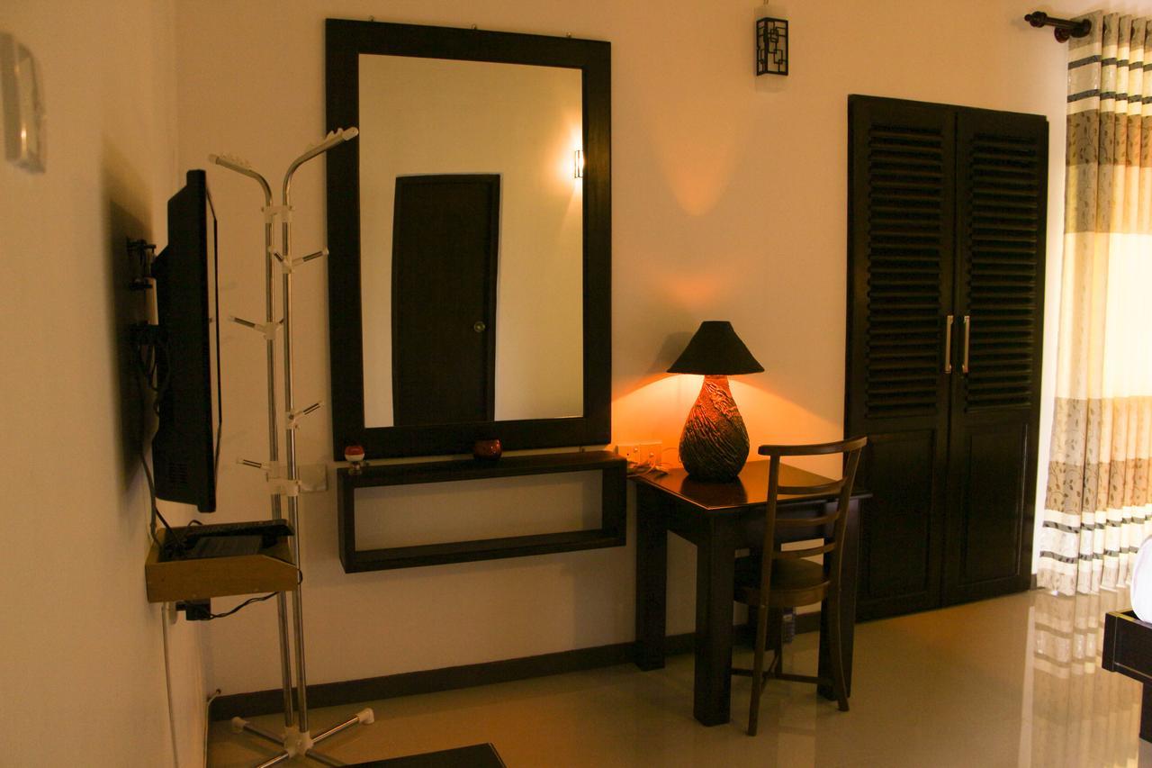 River Breeze Villa Bentota Exterior foto